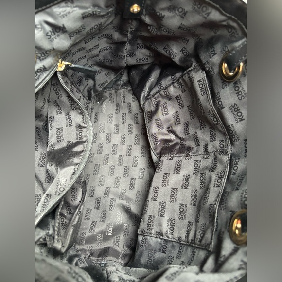 Michael Kors Purse - Picture 3 of 3